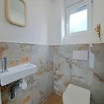Chez Fernand A Maison Neuve Confort Avec Jardin Et Parking Inclus Кольмар