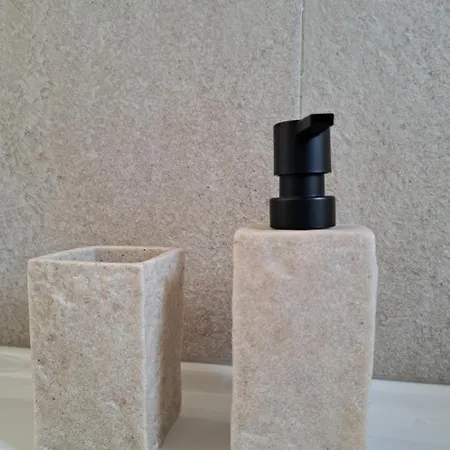 Casa vacanze Chez Fernand à Maison Neuve Confort Avec Jardin Et Parking Inclus