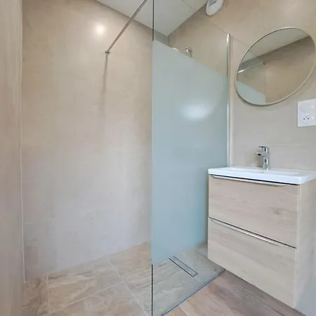 Chez Fernand A Maison Neuve Confort Avec Jardin Et Parking Inclus Кольмар