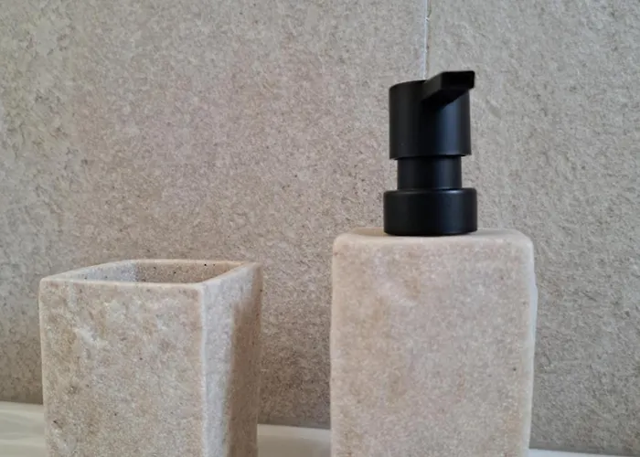 Casa vacanze Chez Fernand à Maison Neuve Confort Avec Jardin Et Parking Inclus